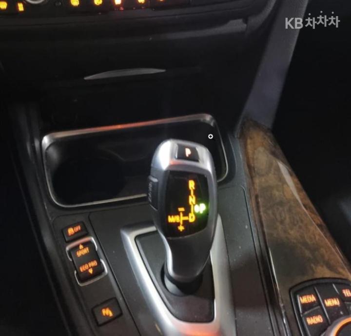 BMW 3 Series New 320d F30 7