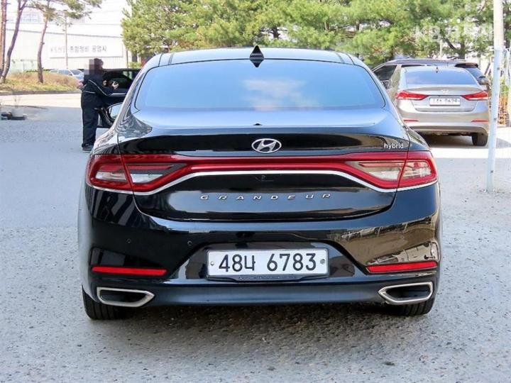 Hyundai Grandeur IG Hybrid Exclusive Special 5