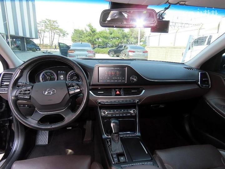 Hyundai Grandeur IG Hybrid Exclusive Special 8