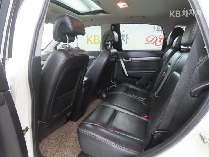Chevrolet Captiva 2WD LT 7