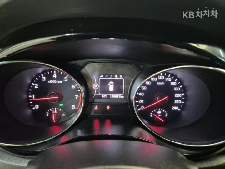 Kia Carnival 3.3 Gasoline Limousine President 7