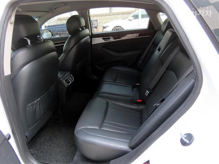 Hyundai Genesis DH G330 Modern 7