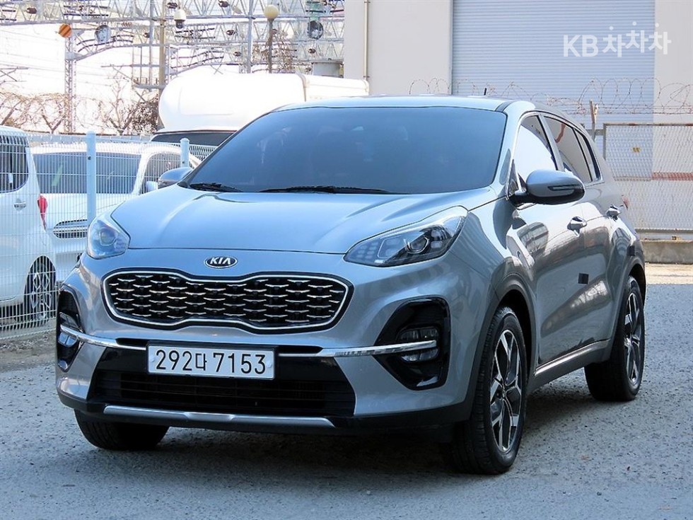 2020 - kia sportage