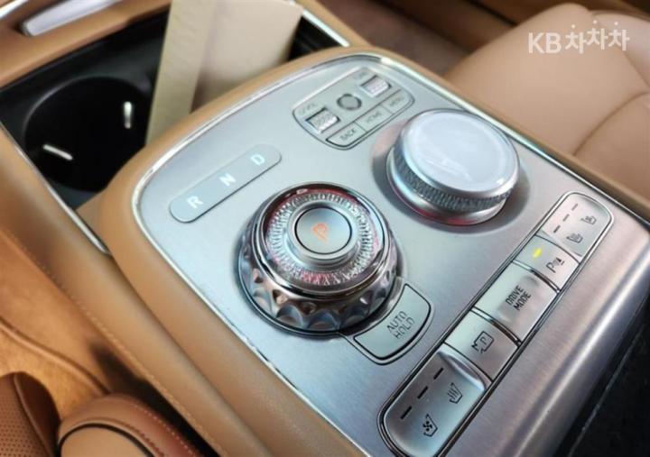 Genesis G90 RS4 3.5T AWD Base Type 9