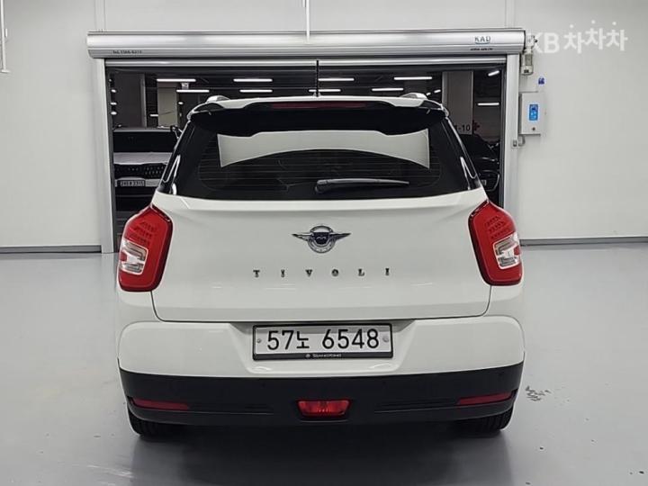 KG Mobility (Ssangyong) Tivoli Air Gasoline 2WD IX 4