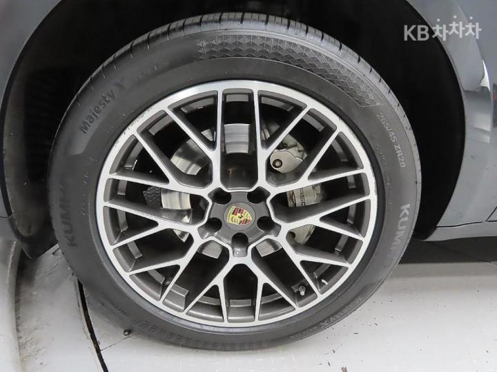 Porsche Macan 3.0 S 6