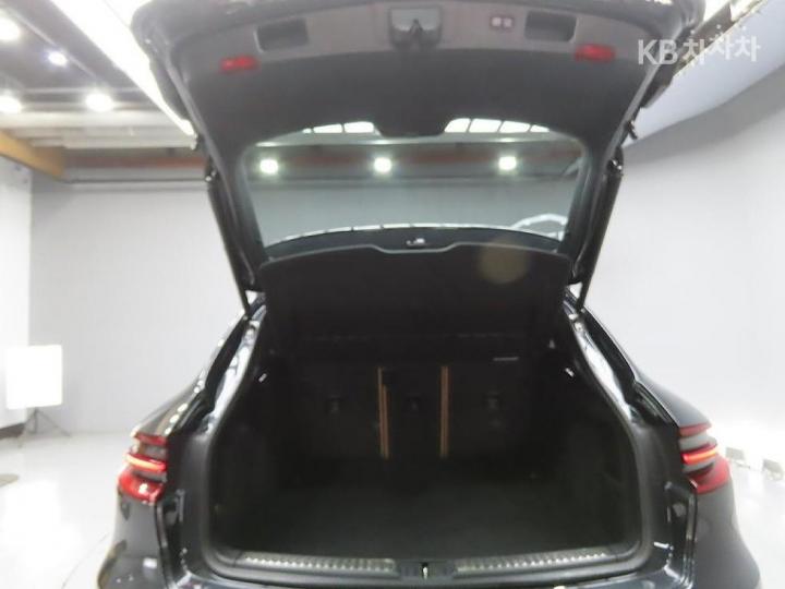 Porsche Macan 3.0 S 10