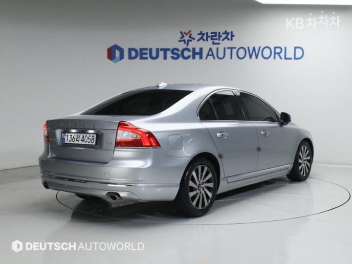 Volvo S80 D4 Premium 3