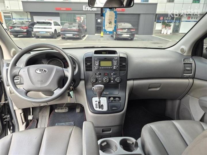 Kia Carnival Grand GX Grand Pack 9