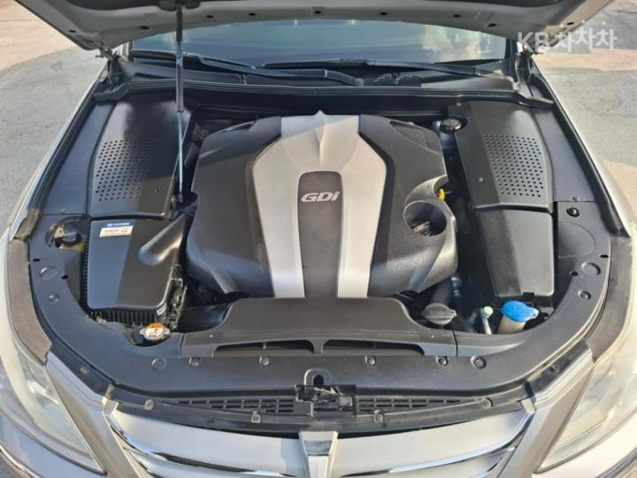 Hyundai Genesis BH330 PREMIUM Special 6