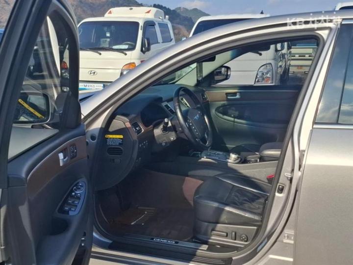 Hyundai Genesis BH330 PREMIUM Special 7