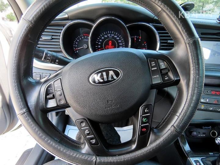 Kia K5 2.0 LPI Prestige 9