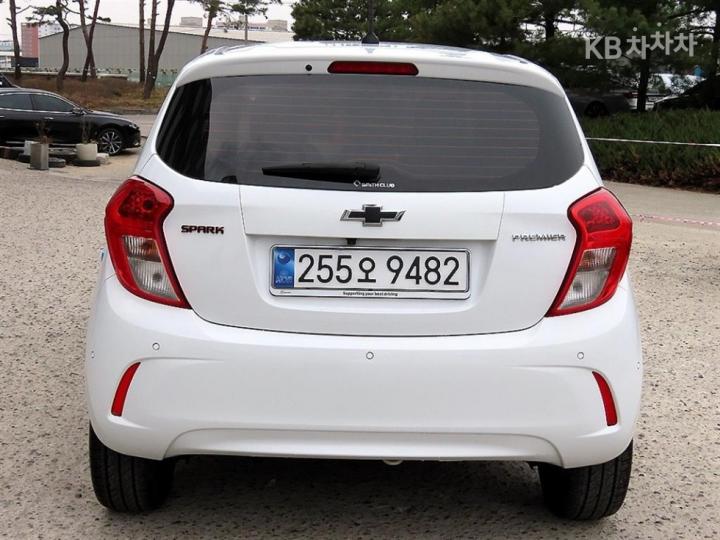 Chevrolet Spark Premier Base Type 5