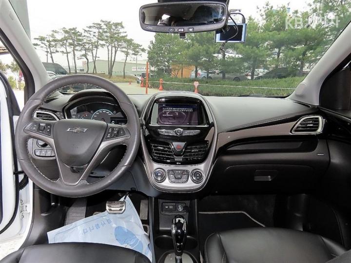 Chevrolet Spark Premier Base Type 8