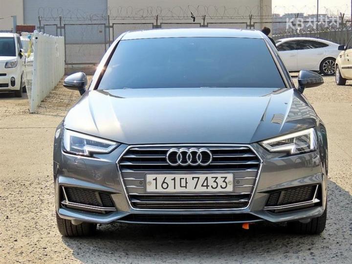 Audi A4 B9 40 TFSI Premium