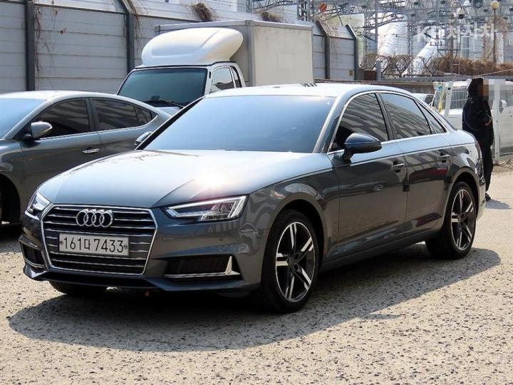 Audi A4 B9 40 TFSI Premium 3