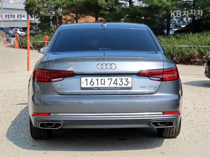 Audi A4 B9 40 TFSI Premium 5