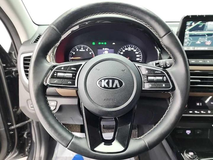 Kia Seltos 1.6 Gasoline Turbo 4WD Signature 10