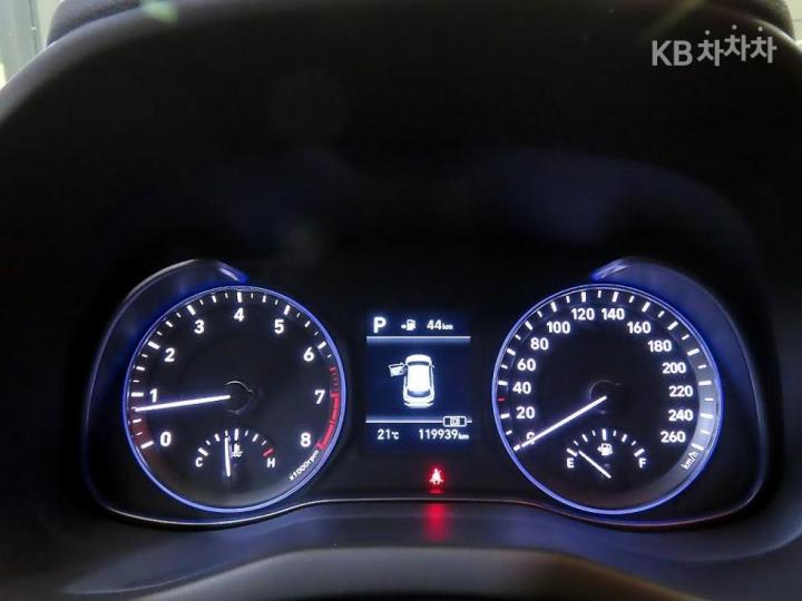 Hyundai Kona 1.6 Turbo Modern 10