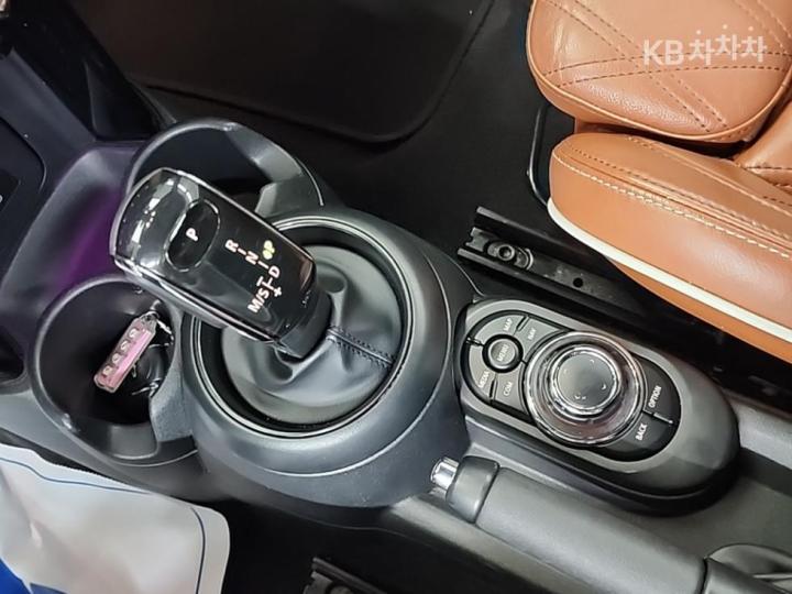 Mini Cooper Convertible New S 2.0 Classic Base Type 9