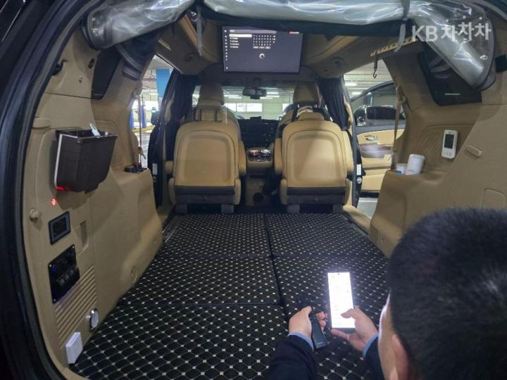 Genesis G70 2.0T Supreme 7