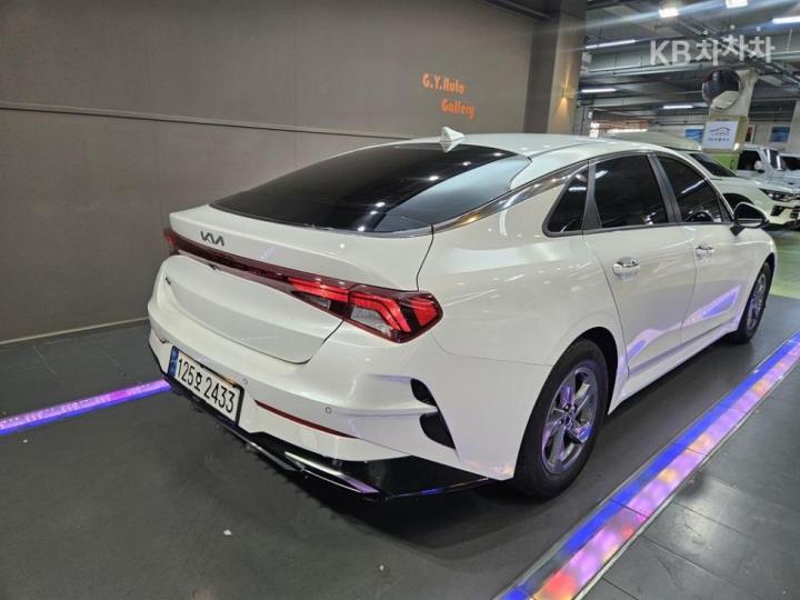 Kia K5 2.0 LPI Standard 5