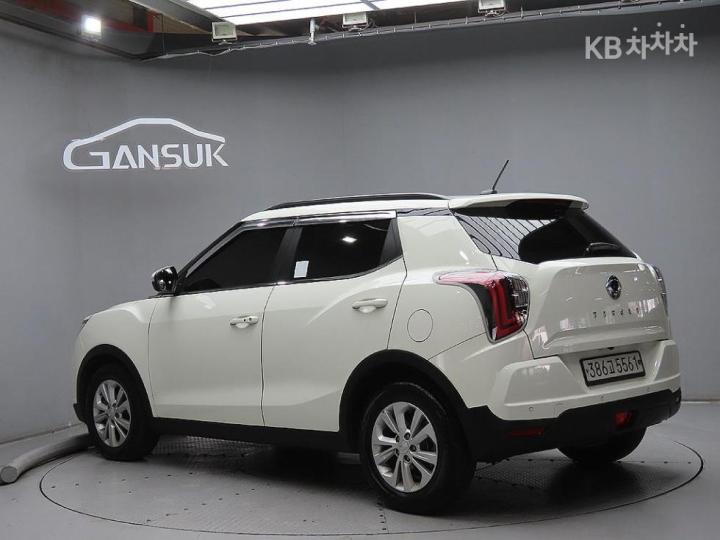 KG Mobility (Ssangyong) Tivoli Gasoline V3 2WD Base Type 4