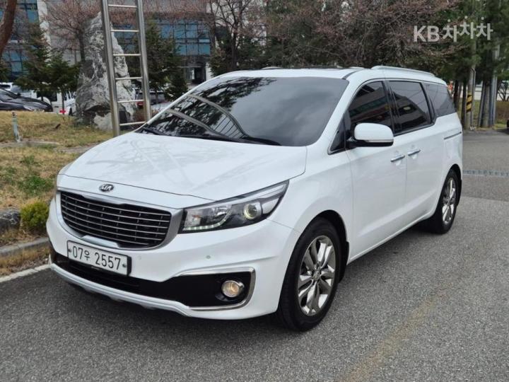 Kia Carnival 2.2 Diesel Prestige