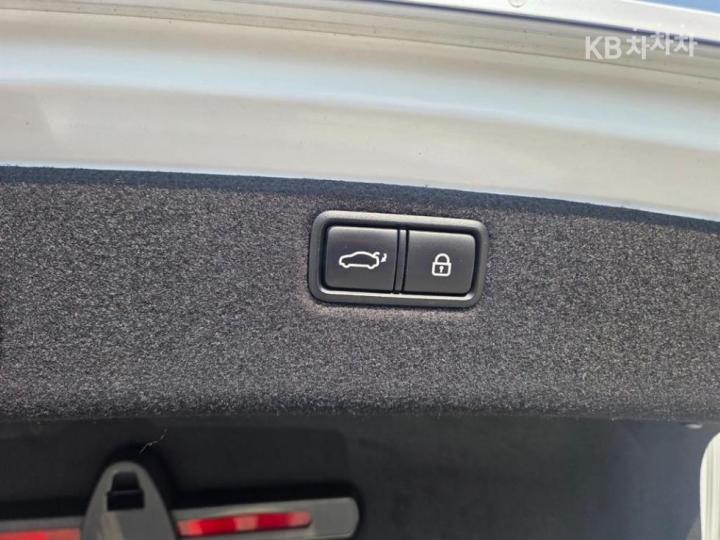 Genesis G80 SPORT 3.3T SPORT AWD 7