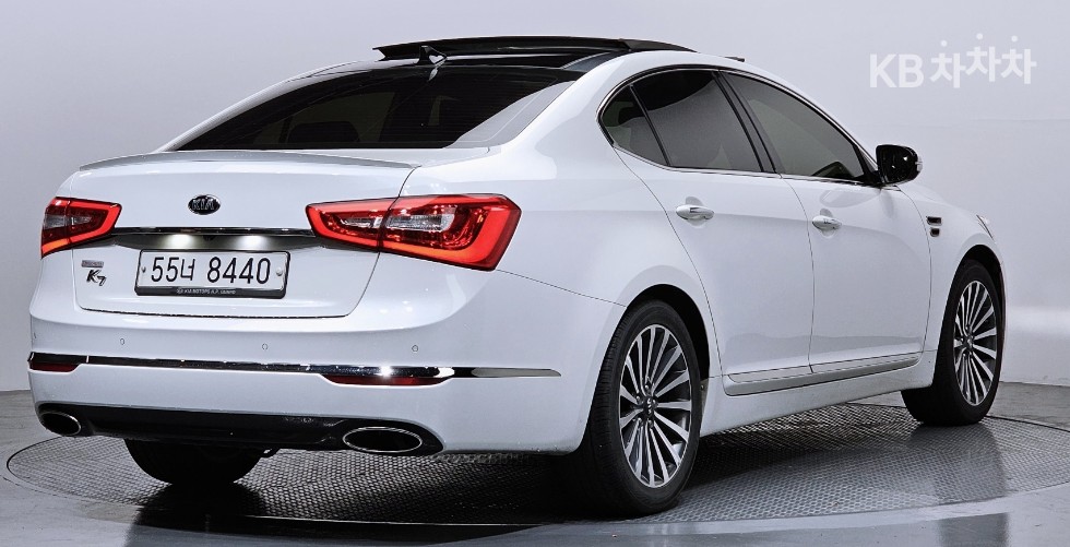 2016 - kia k7