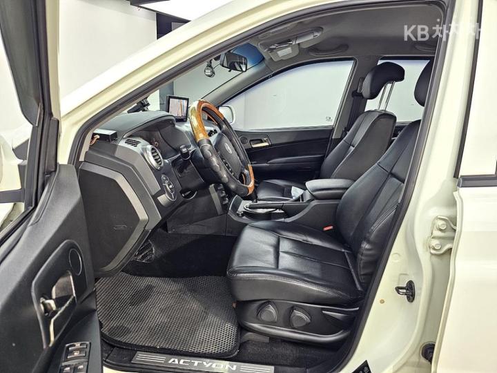 KG Mobility (Ssangyong) Actyon Sport AX7 PASSION 4WD 9