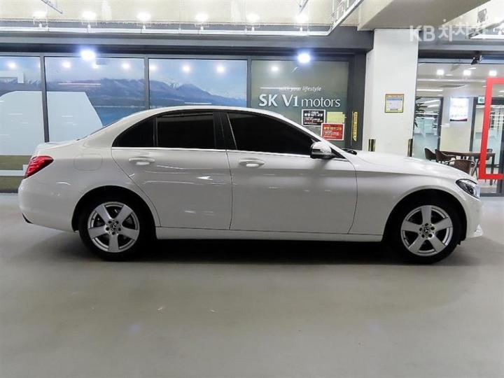 Mercedes-Benz C-Class C200 W205 4