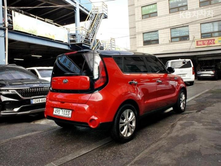 Kia Soul 1.6 GDi Prestige 5