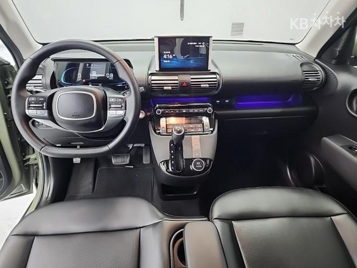 Hyundai Casper 1.0 Gasoline The Essential 8