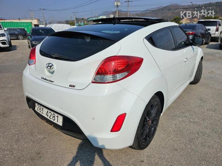 Hyundai Veloster PYL Base Type 5