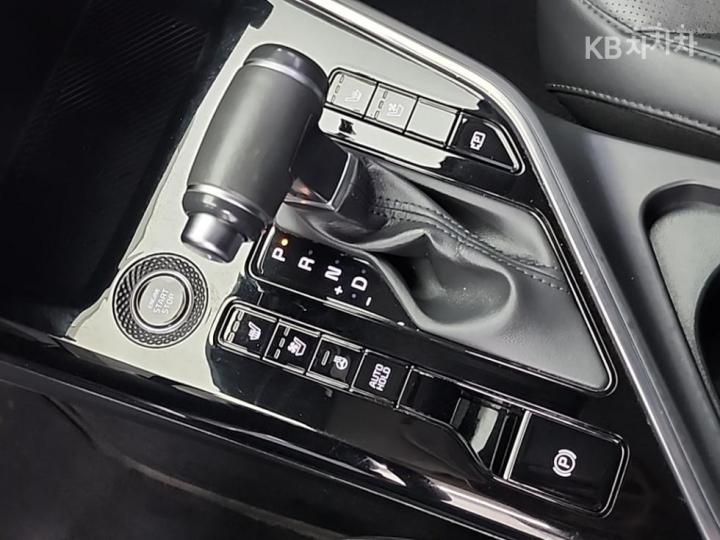 Kia Niro The 1.6 HEV Prestige 9