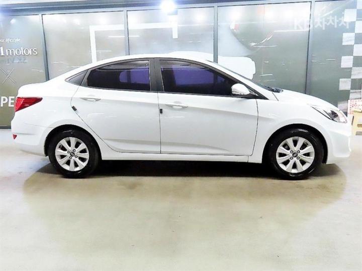 Hyundai Accent New 1.4 VVT Modern 4