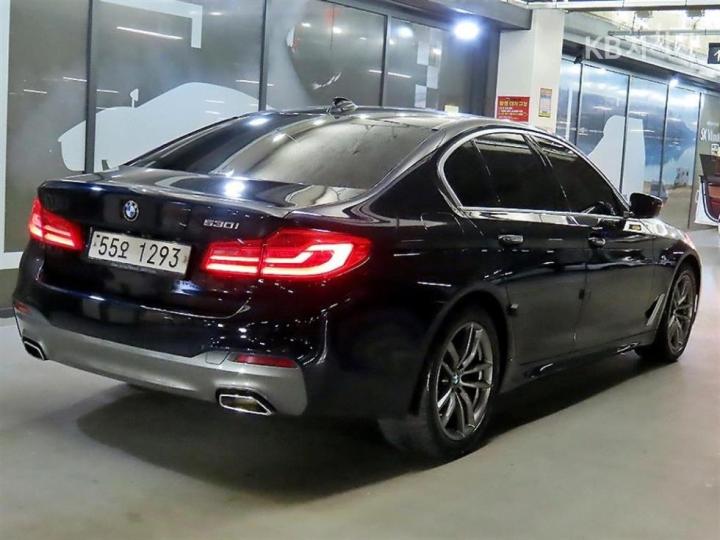 BMW 5 Series G30 530i M Sport Plus 5