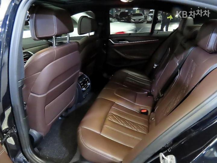 BMW 5 Series G30 530i M Sport Plus 8