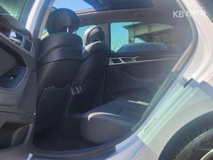 Hyundai Genesis DH G330 Premium 9