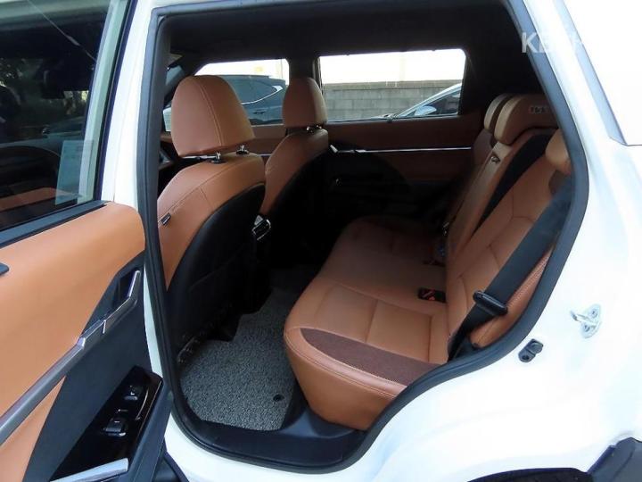 KG Mobility (Ssangyong) Torres J100 1.5 GDI Turbo T7 7