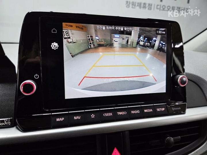 Kia Morning Urban JA 1.0 Gasoline Prestige 9