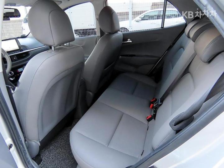 Kia Morning Urban JA 1.0 Gasoline Prestige 7