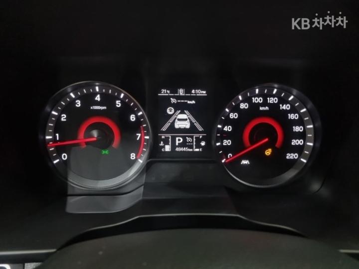 KG Mobility (Ssangyong) Tivoli Gasoline V5 2WD Base Type 6