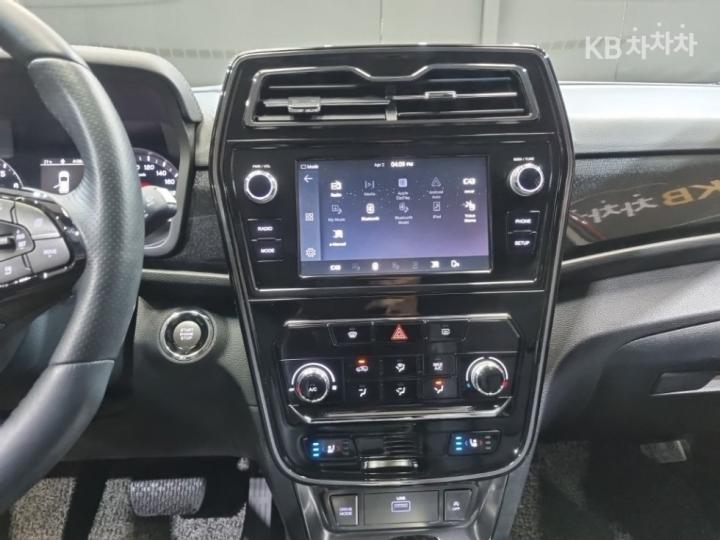 KG Mobility (Ssangyong) Tivoli Gasoline V5 2WD Base Type 9