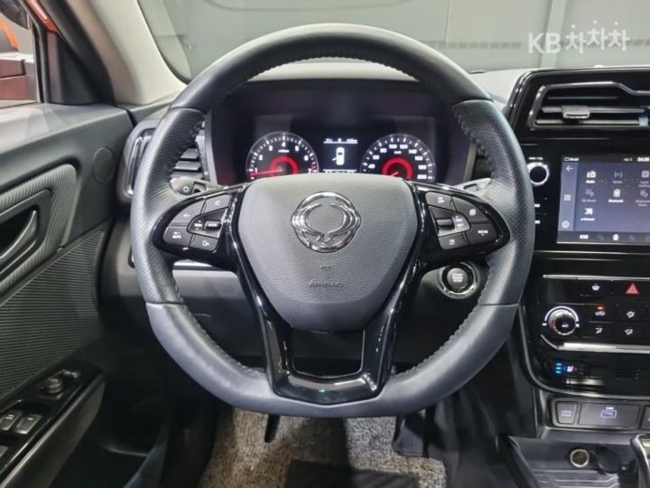 KG Mobility (Ssangyong) Tivoli Gasoline V5 2WD Base Type 10