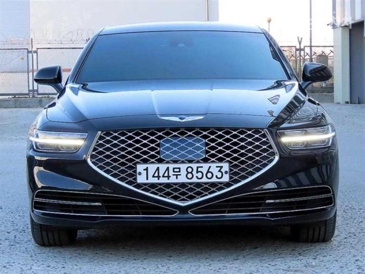 Genesis G90 3.8 GDi AWD Luxury