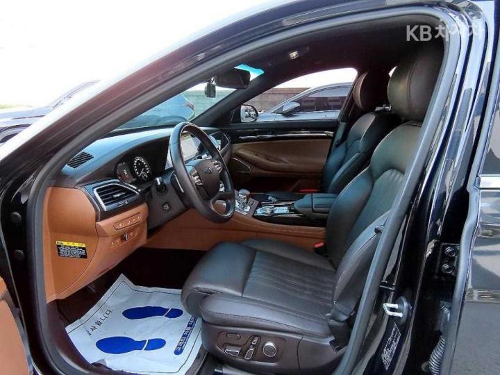 Genesis G90 3.8 GDi AWD Luxury 6