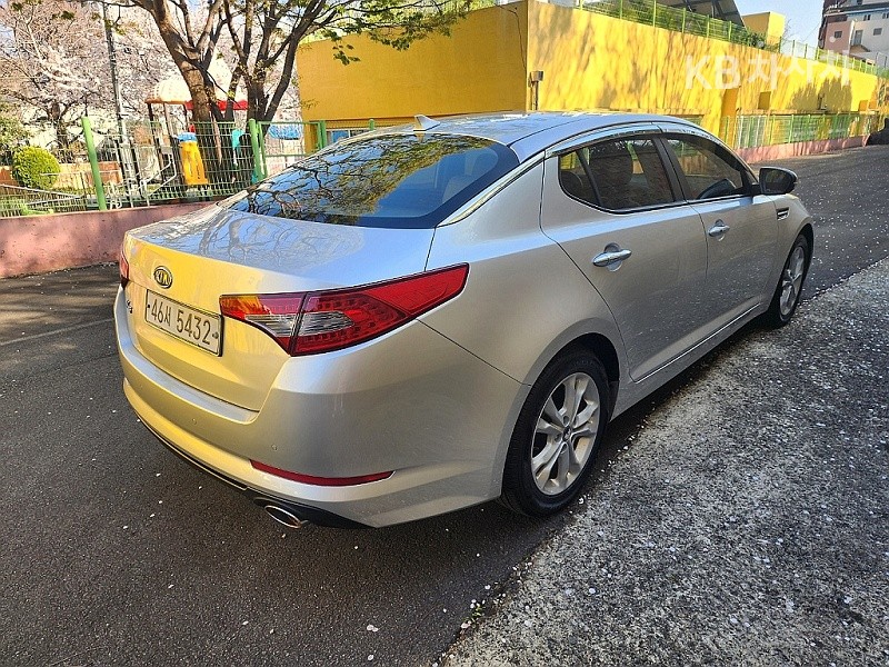 2011 - kia k5