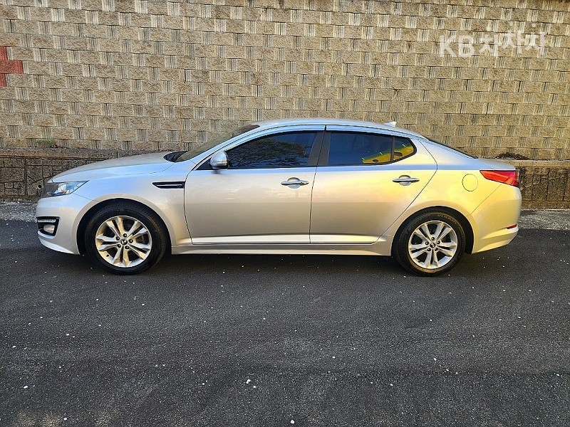 2011 - kia k5